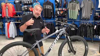 GIANT TALON 2  29ER MOUNTAIN BIKE