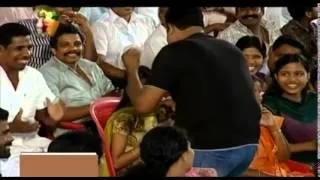 Onam Star Fiesta   Kalabhavan Mani sings 'Odanda'