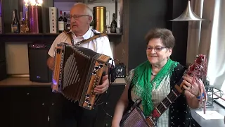 Sänger  u.  Musikantenstammtisch  beim  Cafe  Columbia  ---  1.6.2024