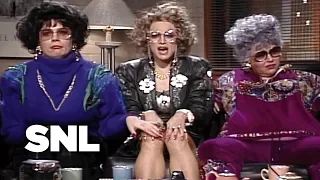 Coffee Talk: Liz Rosenberg and Barbra Streisand - SNL