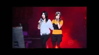 The Veronicas - When It All Falls Apart @ Video Hits