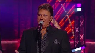 T.G. Sheppard Performs "I Want To Live Like Elvis" | Huckabee