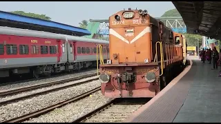 05749 NJP-Haldibari Passenger Spl. With Andal(UDL) ALCo WDG3A 13074 Enters Jalpaiguri(JPG) Station