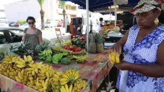 Guadeloupe Saint Anne Marché traditionnel / Guadeloupe Traditional market