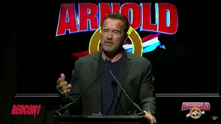 Arnold Schwarzenegger emotional speech! Dedicating a new trophy to Franco Columbu!