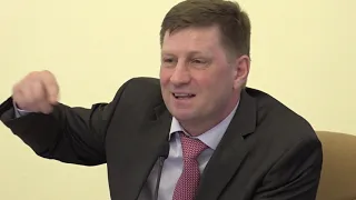 Сергей Фургал устроил разнос чиновникам за барские замашки и расходы