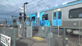 Main Street/Bald Hill Road Level Crossing, Pakenham (Pedestrian Level Crossing Footage)