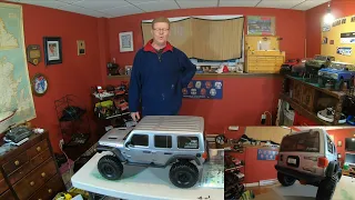 Axial Racing Scx6 - Dropped On My Door Step - #Rcelf Strikes again. Unboxing - Quick Look. Shocked.