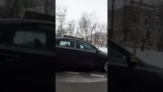 Новое ДТП в Москве Mercedes залетел