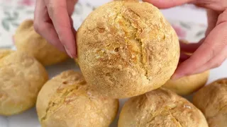 Easy no knead crusty buns! Crispy outside, soft inside! 4 ingredients only!