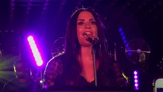 Demi Lovato - Stone Cold - Paris 2017