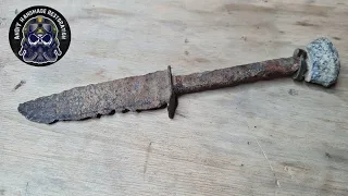 EXTREMELY rusty vintage hunter knife - Restoration