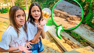 AN ALLIGATOR INVASED OUR HOUSE - MILLENA AND MANU MAIA
