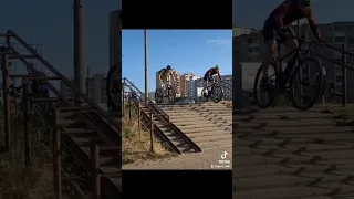 счастье #покатушки #велосипед #mtb  #funny #прыжок  #cycling #downhill  #лестница #jump