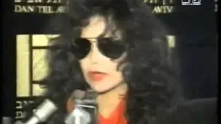 LaToya blasting Michael Jackson for child molesting (1993)