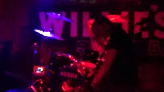 Nirvana - I Hate Myself And Want To Die (live)