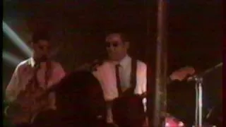 The Thingies "a girl and a hot rod" Surf recorded live at 2000 Marseille [Wyld Rockabilly]