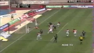Ronaldinho vs Monaco - 2001-2002 - 480p - Roni Tv