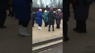 Москва, танцы, Лианозовский парк / война с Украиной, Украина