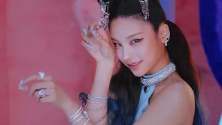 All ITZY mv but only bridge parts...