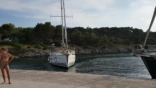Boat Fail: Yacht crashes while berthing in Osor, Croatia