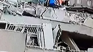 Earthquake in Izmir Turkey short footage..