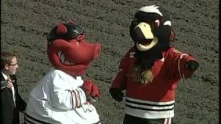 Blackhawks Legends Day Mascot Race