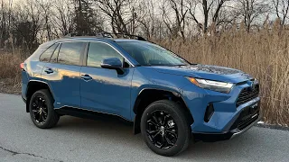 2022 Toyota RAV4 Hybrid SE - (The Sporty GAS SAVER)