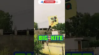 best kite flying video#kitelover#yt🔥#sidhumoosewala#reels🔥💥#shortvideoviral#trending 🔥#bigkite#295🔥