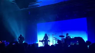 Beach House - Space Song (La Riviera, Madrid)