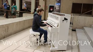 "VIVA LA VIDA" by Coldplay on public piano at Central station (Cover)