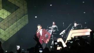 Stromae - Tous les memes (Live @ Crocus City Hall Moscow, Russia 12/12/2014)