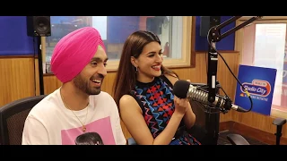 Diljit and Kriti's Hilarious Answers On Frequently Asked Questions in a Bollywood Interview