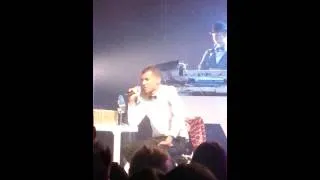 Stromae Vienna 05.02.2014 Tous les memes