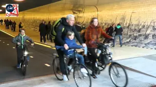 Tunnel for walking and cycling under the Amsterdam Central Station [438]