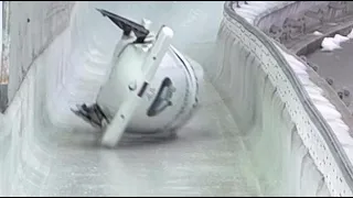 Big crash of Russian bobsleigh in Königsse