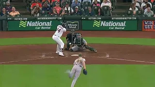 Yordan Alvarez demolishes a solo home run to the second deck