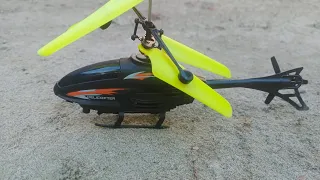 Black colour remote control helicopter unboxing and testing