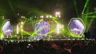 Coldplay - Yellow live @ Levi Stadium, Santa Clara CA (10/4/17) - A Head Full of Dreams Tour