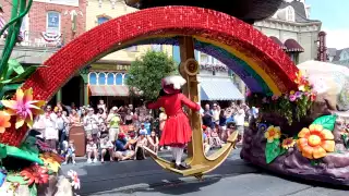 Peter Pan, Capt. Hook, Wendy, Tinkerbell - Festival of the Fantasy Parade