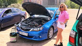 Красотка в белых шортах 😋 на Subaru