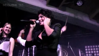 Julia Volkova - Юля зовет на сцену Ивана Шаповалова (LIVE)