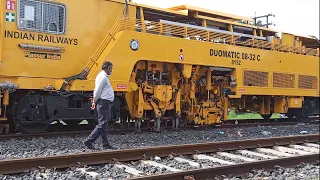 Plasser India (Duomatic 08-32 C) Tamper and Stabiliser Machine at Work ll Indian Railway ll