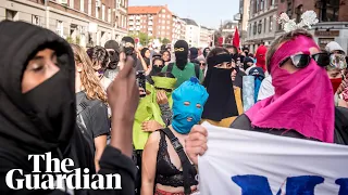 Danes rally as 'burqa ban' law comes into effect