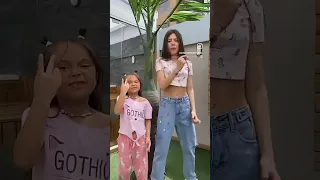 Suscríbete si te gusta verme bailar con mi hermanita #shorts