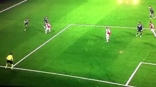 Toni Kroos Amazing Goal 0-1 Arsenal vs Bayern München / 19-2-2014 Champions League