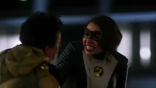 The Flash 5x22 Team Flash vs Reverse Flash