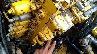 share knowledge(berbagi pengetahuan) nama2 dan  fungsi dari component main control valve komatsu.