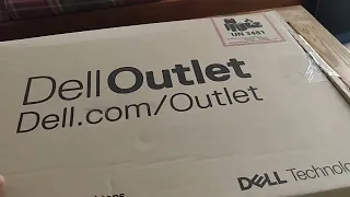 ALIENWARE X17 R2(Dell Outlet) unboxing.