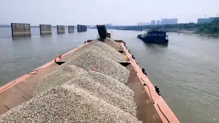 Barge unloading 3000 tons of cobblestone!  videos to help you relieve stress